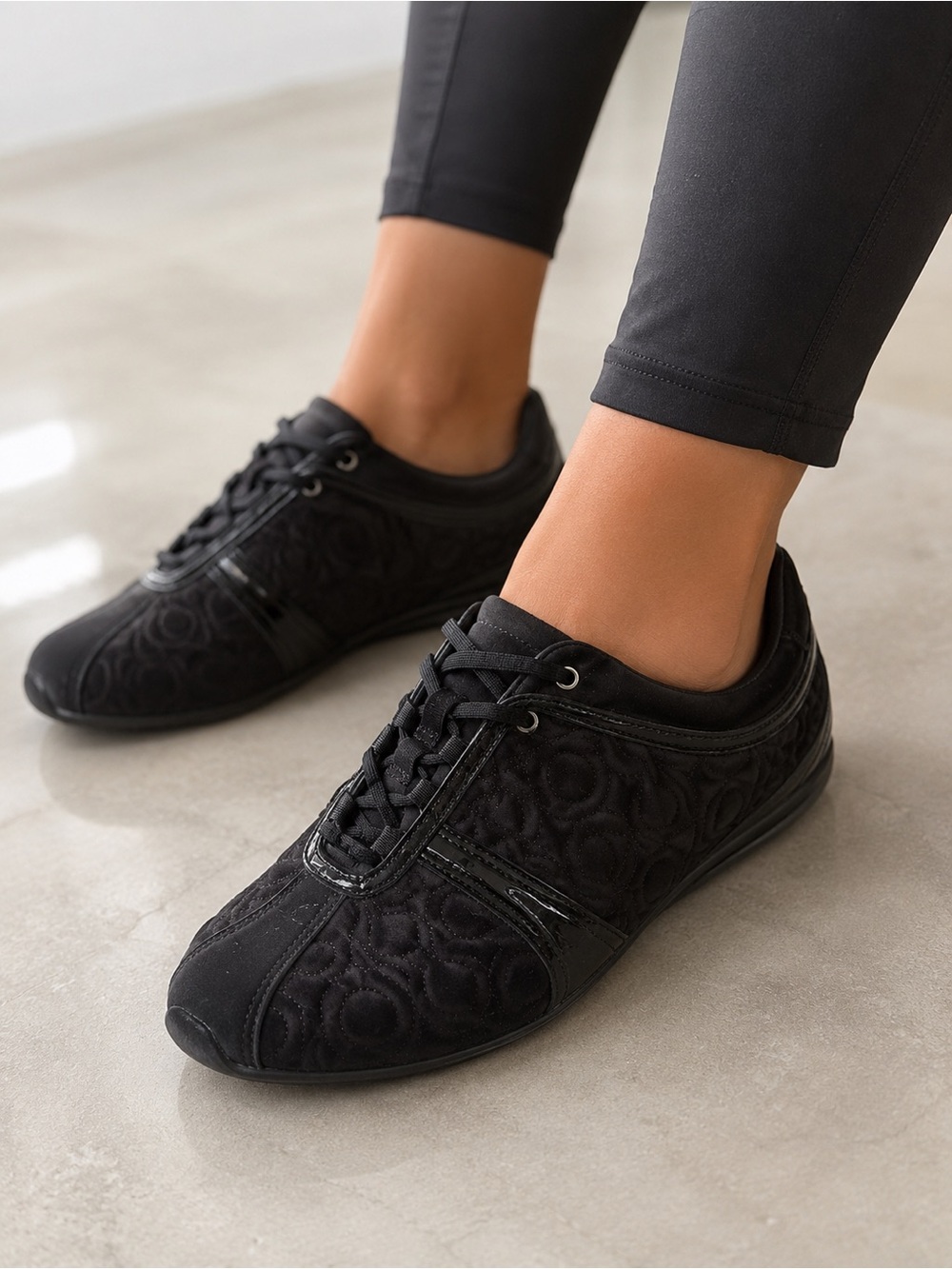 Coach Kellie Women's Black Quilted Logo Lace-Up Low Top Sneaker Size 8.5